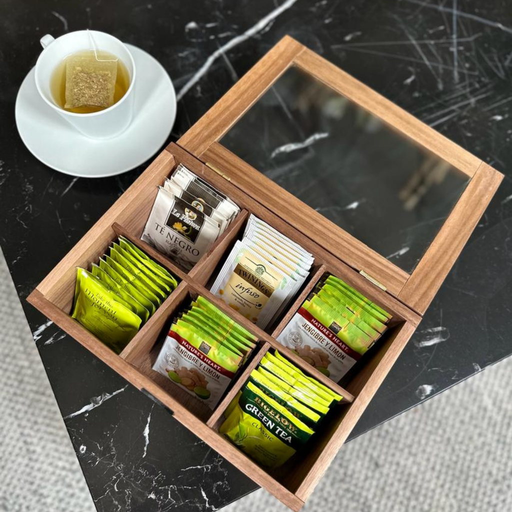 Caja de Té Tapa de Vidrio — Nogal