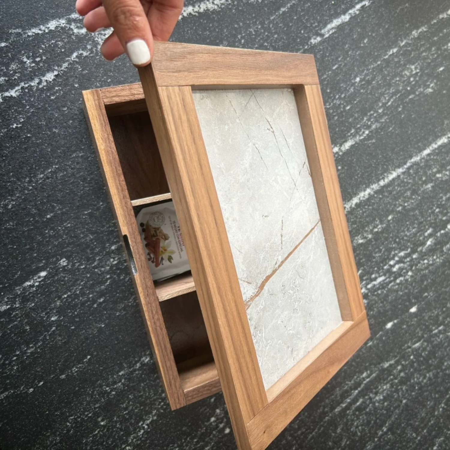 Caja de Té Blessed — Nogal