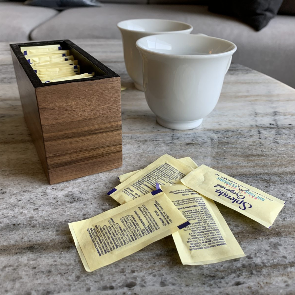 Caja de Endulzantes — Nogal