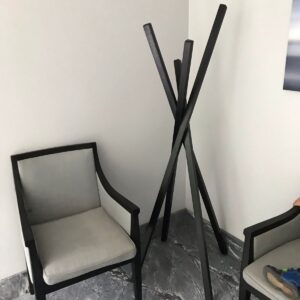 PROMO. Perchero Negro